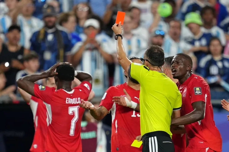 Báo cáo phút trận đấu 90-Argentina 1-1 Mười người Thụy Sĩ Messi hỗ trợ McCain ghi bàn Embolo có màu đỏ