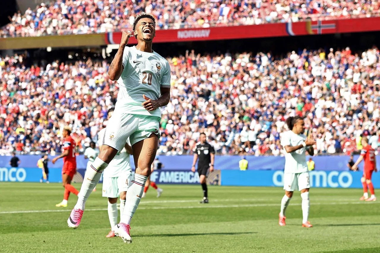 L'Equipe: Mbappe chấn thương sẽ thi đấu ở Tây Ban Nha, Douai cũng dự kiến ​​đá chính