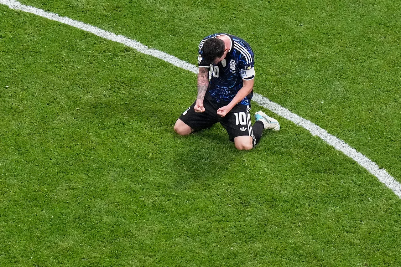 Argentina lên đường tới New Jersey sau buổi hồi phục trước chung kết World Cup