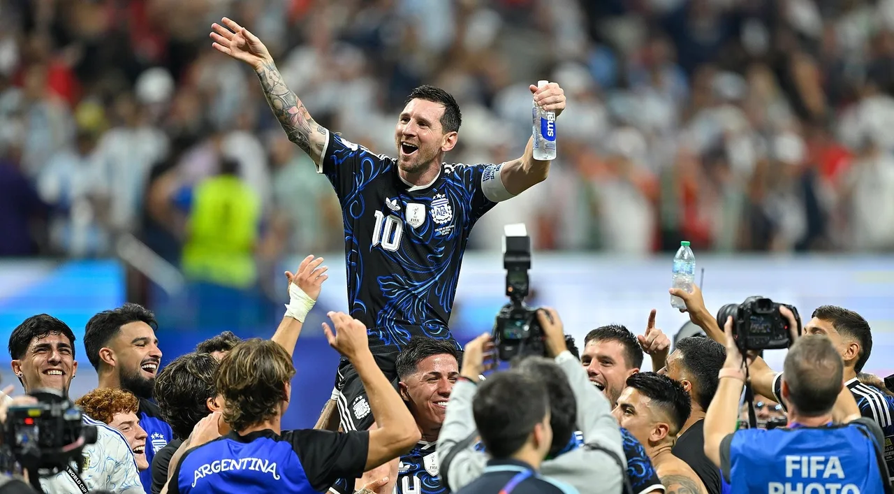 Messi hướng tới danh hiệu thứ 48 trong sự nghiệp khi cùng Argentina vào chung kết World Cup 2026