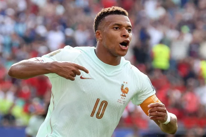 Mbappe cán mốc 22 trận World Cup, lập kỷ lục số lần ra sân nhiều nhất trước tuổi 30