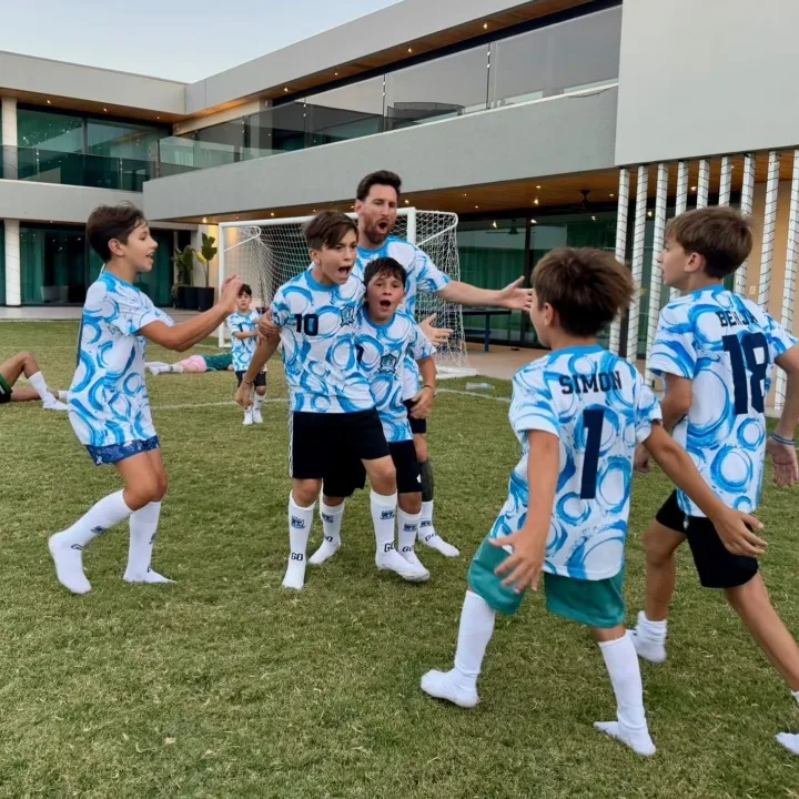 Truyền thông Ả Rập giới thiệu biệt thự của Messi: tổng giá 500 triệu USD, an ninh 500 + phòng 25 + bể bơi khổng lồ