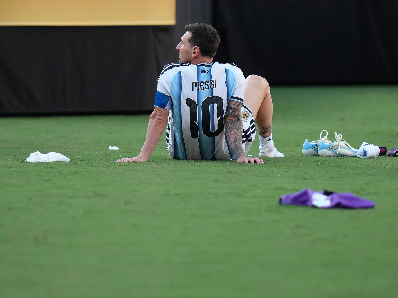 Tương lai của Messi ở tuyển Argentina vẫn để ngỏ