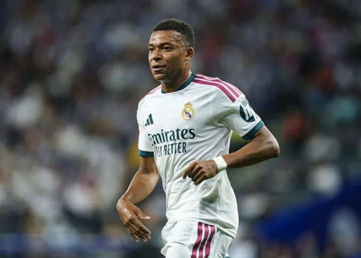 Mbappé dồn sức cho cuộc đua Quả bóng vàng
