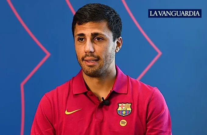 Rodri kể lý do chọn Barca sau khi từng nghĩ sẽ kết thúc sự nghiệp ở Man City