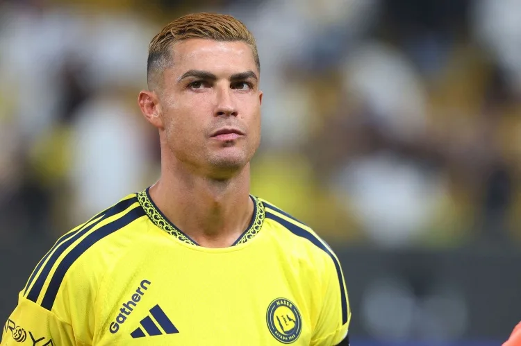 HLV Craig Bellamy kể lần chứng kiến sức hút phi thường của Cristiano Ronaldo