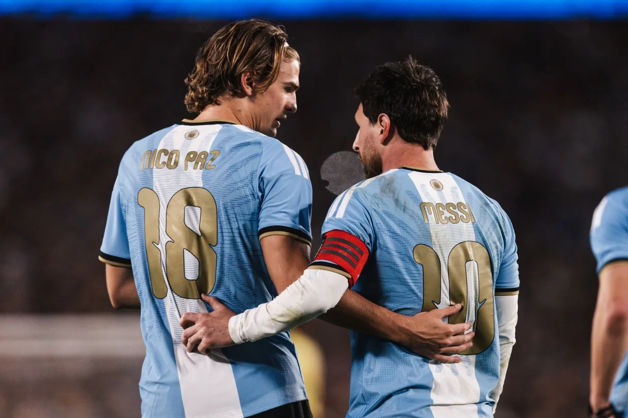 Giám đốc Como đặt niềm tin Nico Paz có thể kế thừa áo số 10 Argentina
