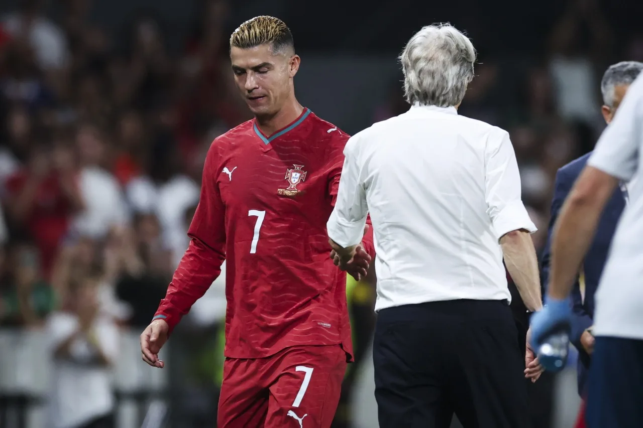 Ronaldo có thể bị treo giò tới 6 tháng ở tuyển Bồ Đào Nha