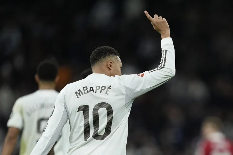 Mbappe trước giai đoạn bản lề cùng Real Madrid và tuyển Pháp
